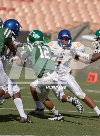 Thumbnail 1 in Dorsey vs Crenshaw photogallery.