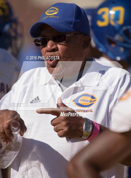 Thumbnail 3 in Dorsey vs Crenshaw photogallery.