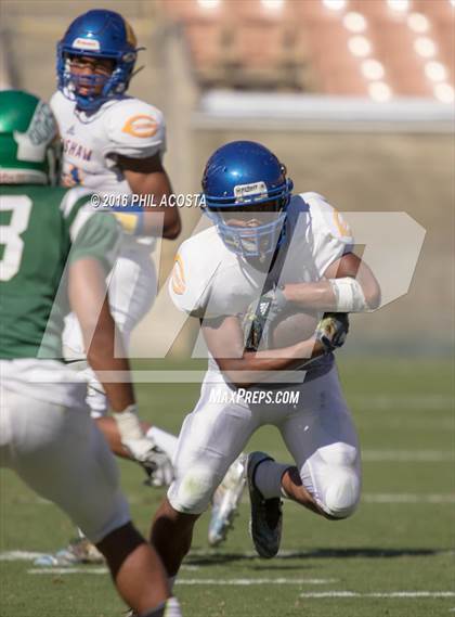 Thumbnail 1 in Dorsey vs Crenshaw photogallery.