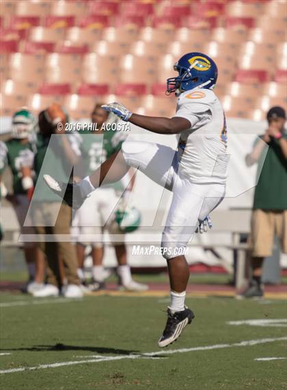 Thumbnail 1 in Dorsey vs Crenshaw photogallery.