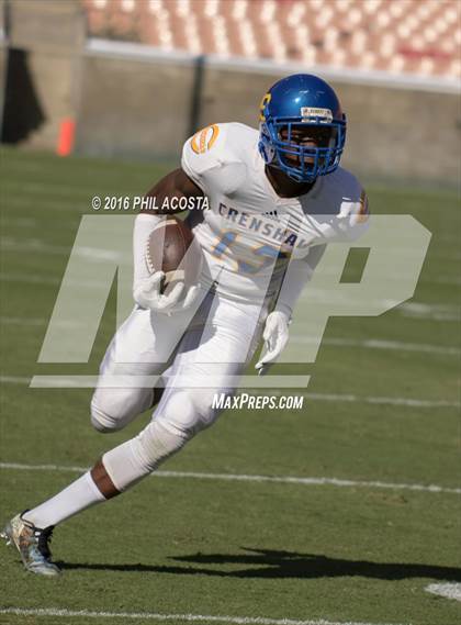 Thumbnail 2 in Dorsey vs Crenshaw photogallery.