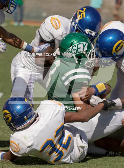 Thumbnail 1 in Dorsey vs Crenshaw photogallery.