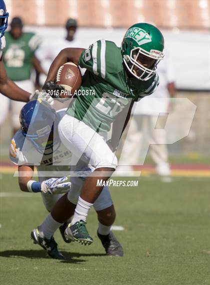 Thumbnail 1 in Dorsey vs Crenshaw photogallery.