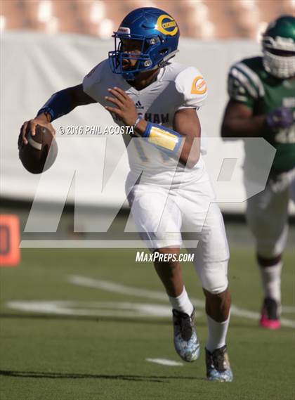 Thumbnail 2 in Dorsey vs Crenshaw photogallery.