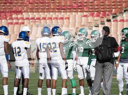 Thumbnail 1 in Dorsey vs Crenshaw photogallery.