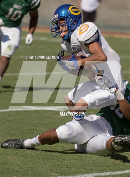 Thumbnail 3 in Dorsey vs Crenshaw photogallery.