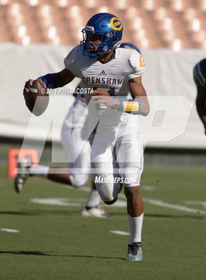Thumbnail 1 in Dorsey vs Crenshaw photogallery.