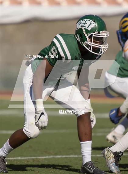 Thumbnail 3 in Dorsey vs Crenshaw photogallery.