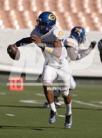 Thumbnail 2 in Dorsey vs Crenshaw photogallery.