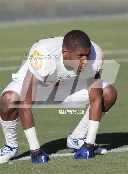 Thumbnail 1 in Dorsey vs Crenshaw photogallery.