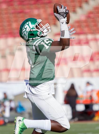 Thumbnail 2 in Dorsey vs Crenshaw photogallery.