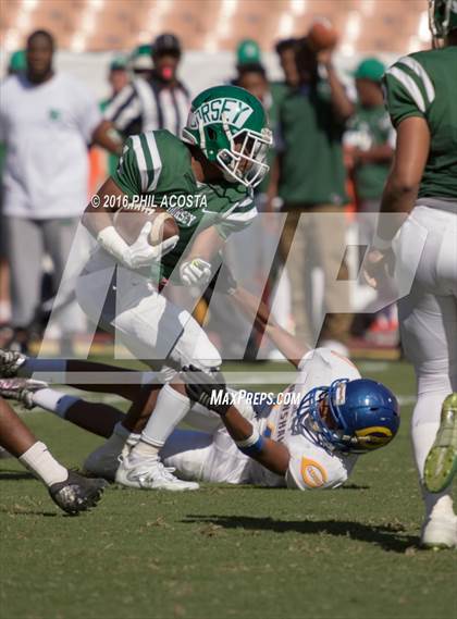 Thumbnail 2 in Dorsey vs Crenshaw photogallery.