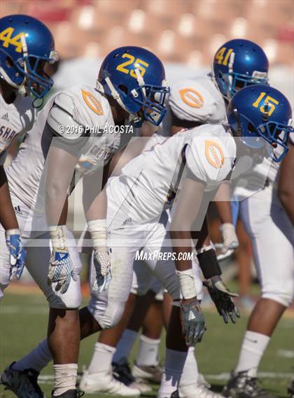 Thumbnail 1 in Dorsey vs Crenshaw photogallery.