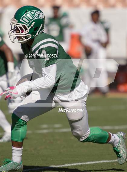 Thumbnail 1 in Dorsey vs Crenshaw photogallery.