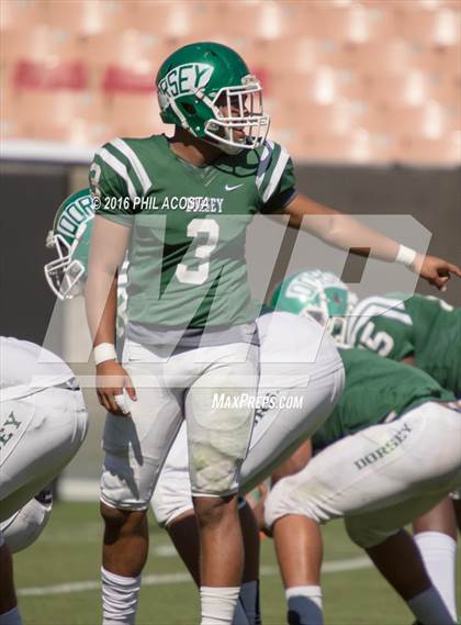 Thumbnail 2 in Dorsey vs Crenshaw photogallery.