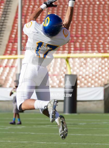 Thumbnail 2 in Dorsey vs Crenshaw photogallery.