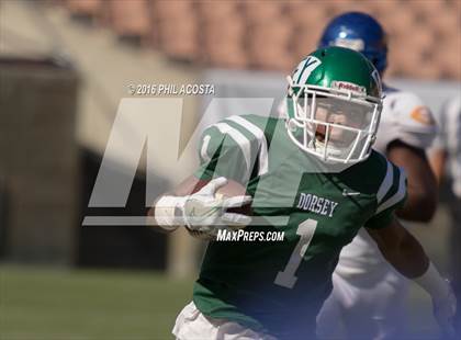 Thumbnail 3 in Dorsey vs Crenshaw photogallery.