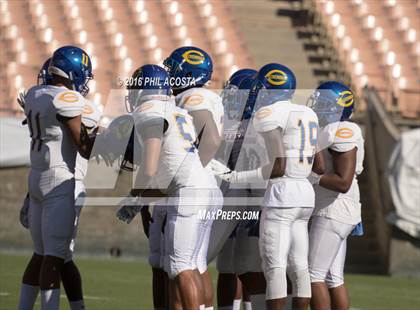 Thumbnail 2 in Dorsey vs Crenshaw photogallery.