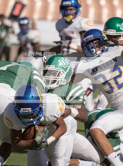 Thumbnail 3 in Dorsey vs Crenshaw photogallery.