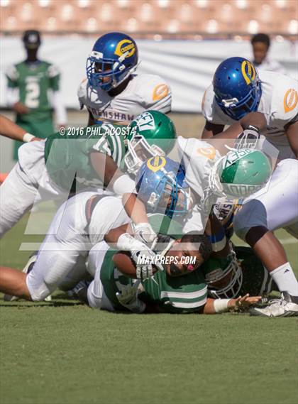 Thumbnail 3 in Dorsey vs Crenshaw photogallery.