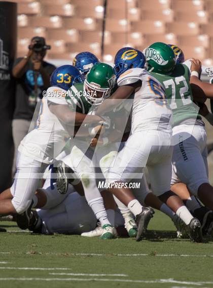 Thumbnail 3 in Dorsey vs Crenshaw photogallery.