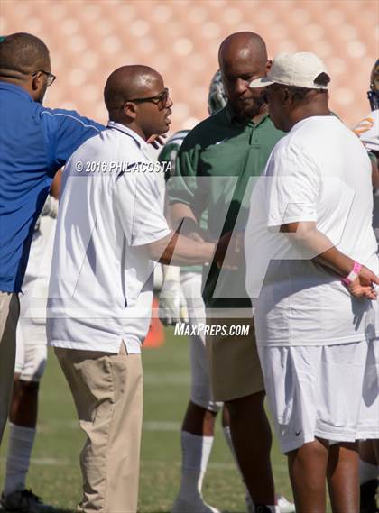 Thumbnail 2 in Dorsey vs Crenshaw photogallery.
