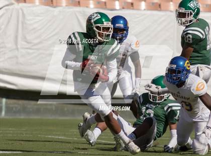 Thumbnail 2 in Dorsey vs Crenshaw photogallery.