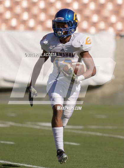 Thumbnail 2 in Dorsey vs Crenshaw photogallery.