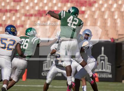 Thumbnail 3 in Dorsey vs Crenshaw photogallery.