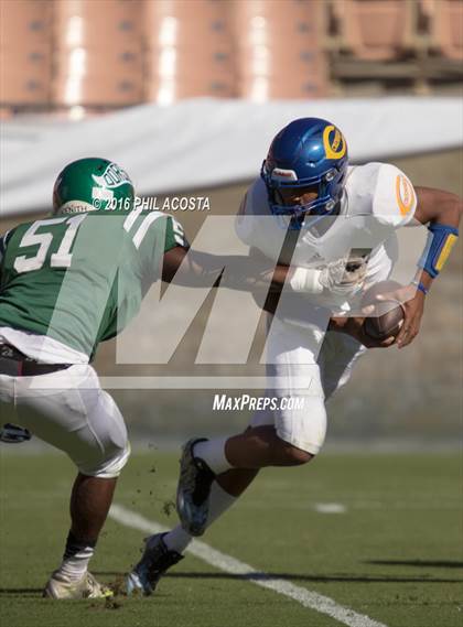 Thumbnail 2 in Dorsey vs Crenshaw photogallery.
