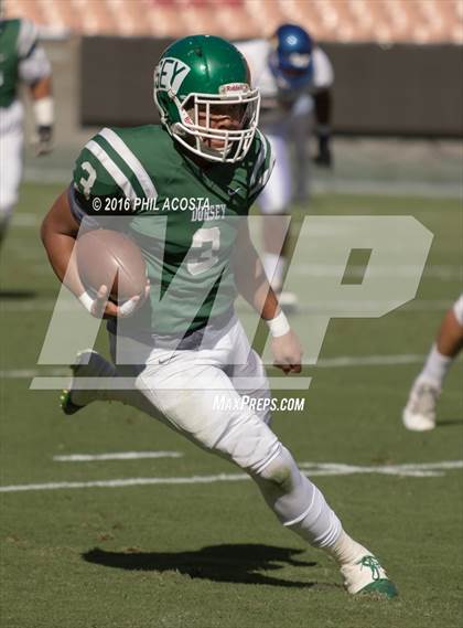 Thumbnail 1 in Dorsey vs Crenshaw photogallery.