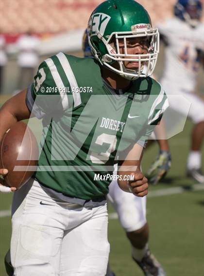 Thumbnail 3 in Dorsey vs Crenshaw photogallery.