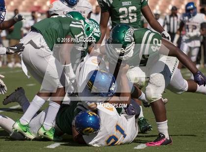 Thumbnail 1 in Dorsey vs Crenshaw photogallery.