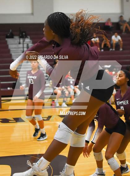 Thumbnail 1 in Fort Bend Kempner vs Cypress Springs photogallery.