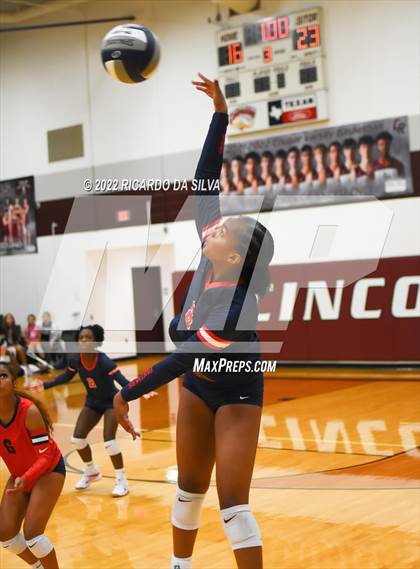 Thumbnail 3 in Fort Bend Kempner vs Cypress Springs photogallery.