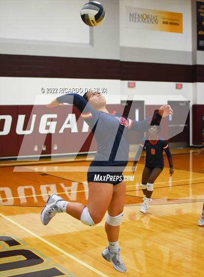 Thumbnail 3 in Fort Bend Kempner vs Cypress Springs photogallery.