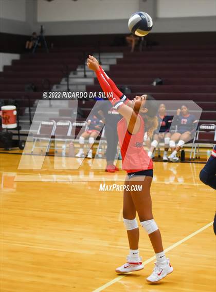 Thumbnail 2 in Fort Bend Kempner vs Cypress Springs photogallery.
