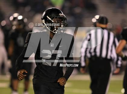 Thumbnail 3 in Whitehaven @ Houston (TSSAA Class 6A 2nd Round) photogallery.
