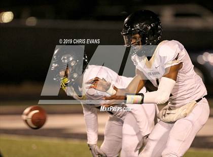 Thumbnail 3 in Whitehaven @ Houston (TSSAA Class 6A 2nd Round) photogallery.