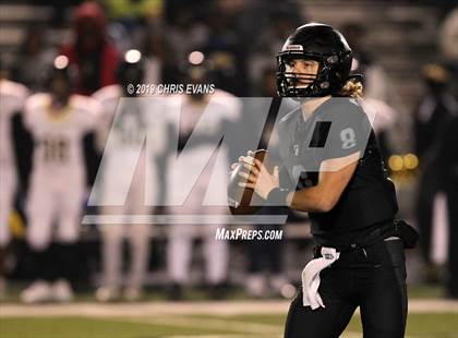 Thumbnail 2 in Whitehaven @ Houston (TSSAA Class 6A 2nd Round) photogallery.