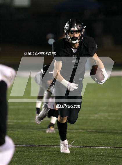 Thumbnail 2 in Whitehaven @ Houston (TSSAA Class 6A 2nd Round) photogallery.