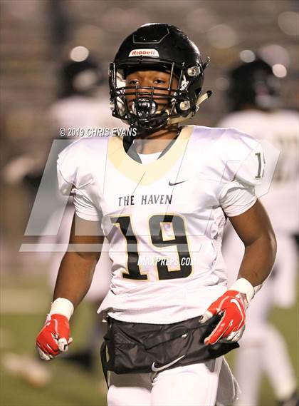 Thumbnail 3 in Whitehaven @ Houston (TSSAA Class 6A 2nd Round) photogallery.