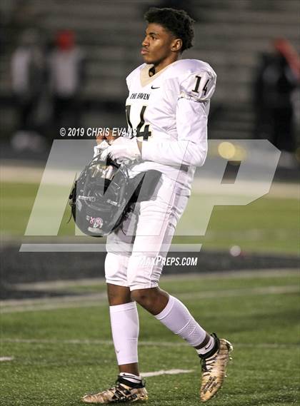 Thumbnail 3 in Whitehaven @ Houston (TSSAA Class 6A 2nd Round) photogallery.