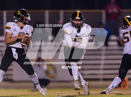 Thumbnail 3 in Bakersfield Christian vs San Luis Obispo (CIF CS D3 Semi Final) photogallery.