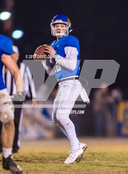 Thumbnail 3 in Bakersfield Christian vs San Luis Obispo (CIF CS D3 Semi Final) photogallery.