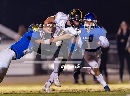 Thumbnail 2 in Bakersfield Christian vs San Luis Obispo (CIF CS D3 Semi Final) photogallery.