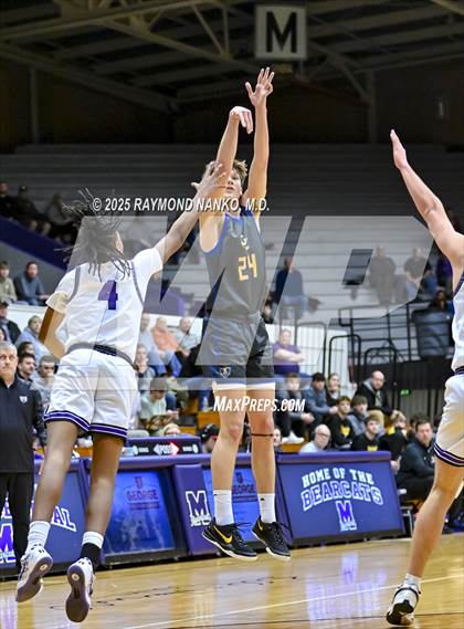 Thumbnail 3 in Greenfield-Central @ Muncie Central photogallery.