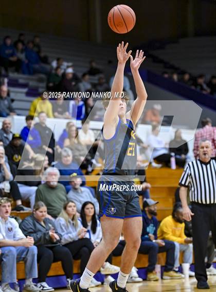 Thumbnail 3 in Greenfield-Central @ Muncie Central photogallery.