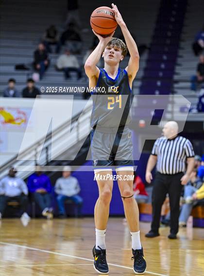 Thumbnail 2 in Greenfield-Central @ Muncie Central photogallery.