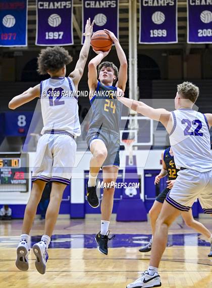 Thumbnail 1 in Greenfield-Central @ Muncie Central photogallery.